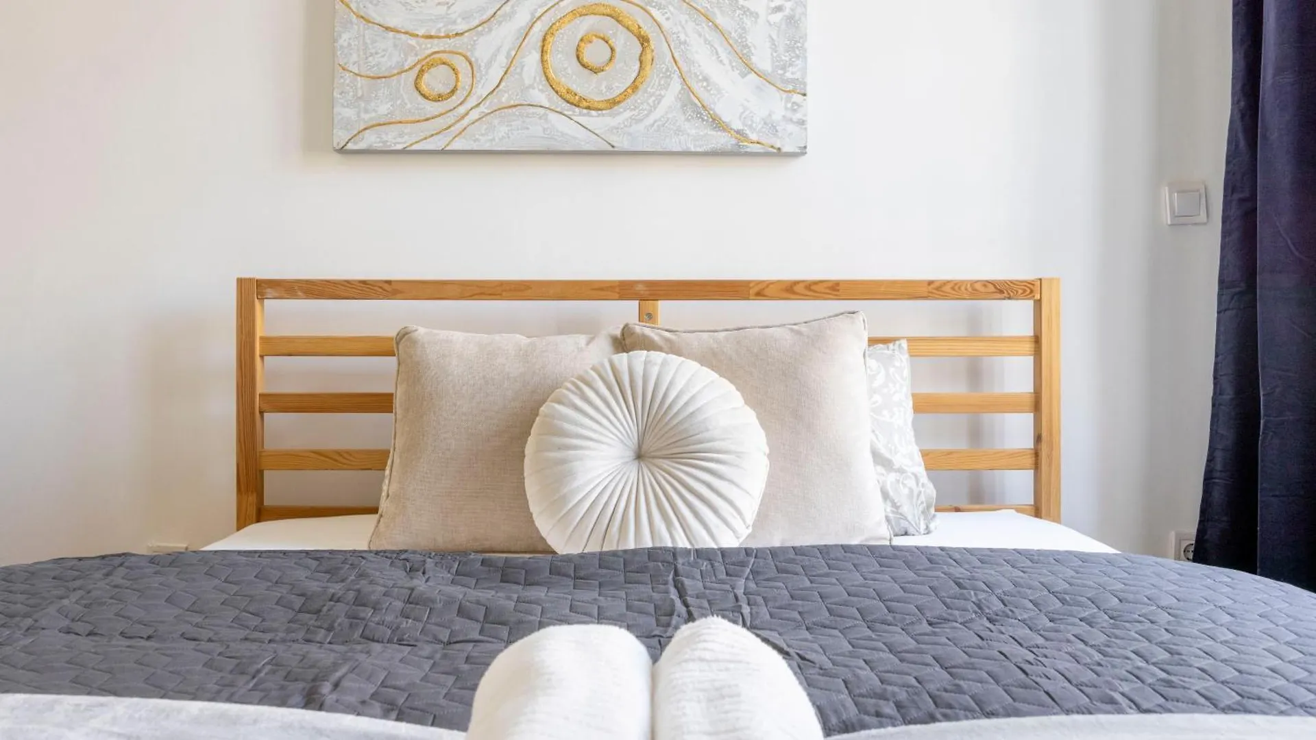 Deluxe Central 4Bedrm Apartment In The Heart Of Budapest