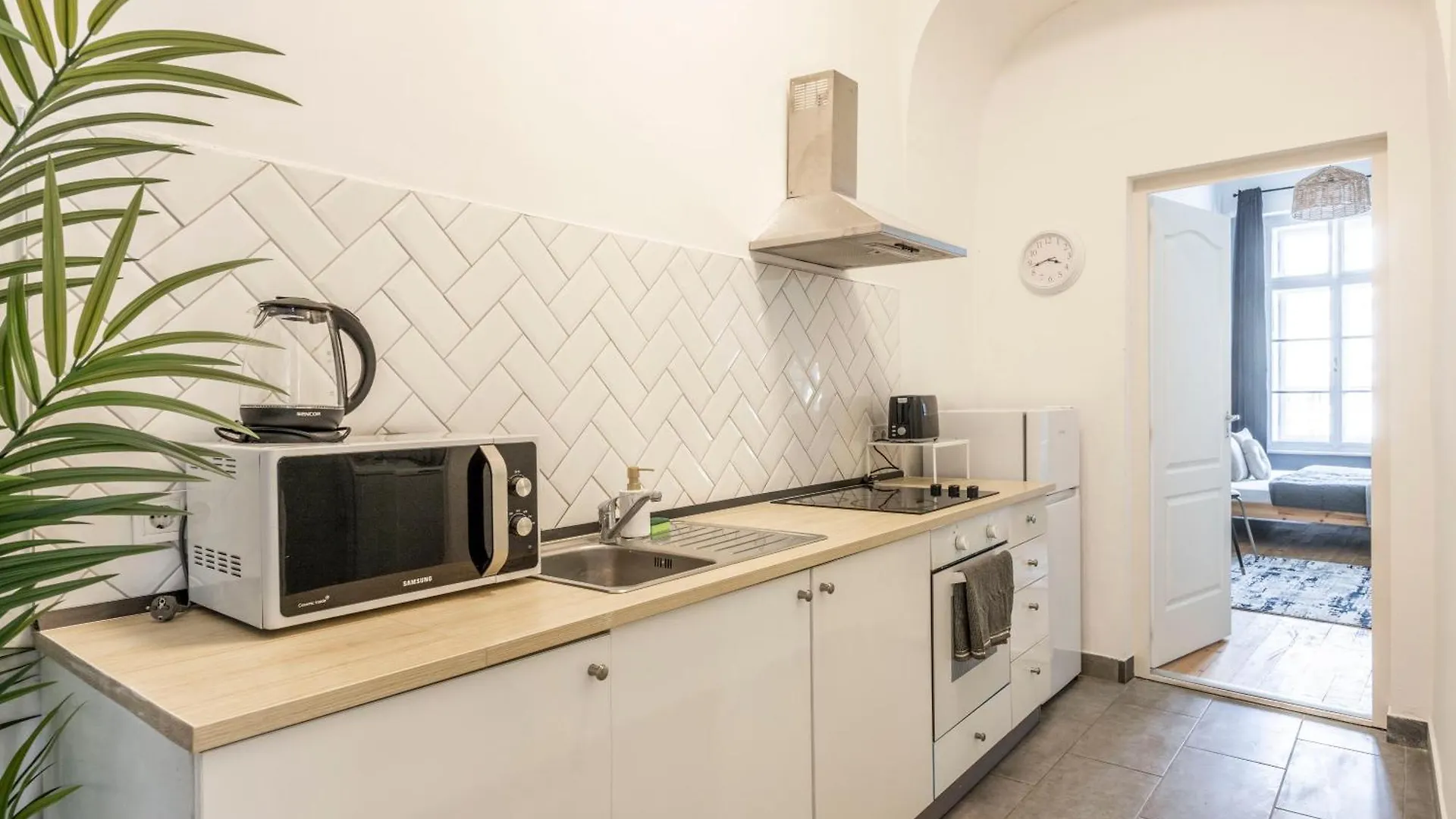Deluxe Central 4Bedrm Apartment In The Heart Of Budapest