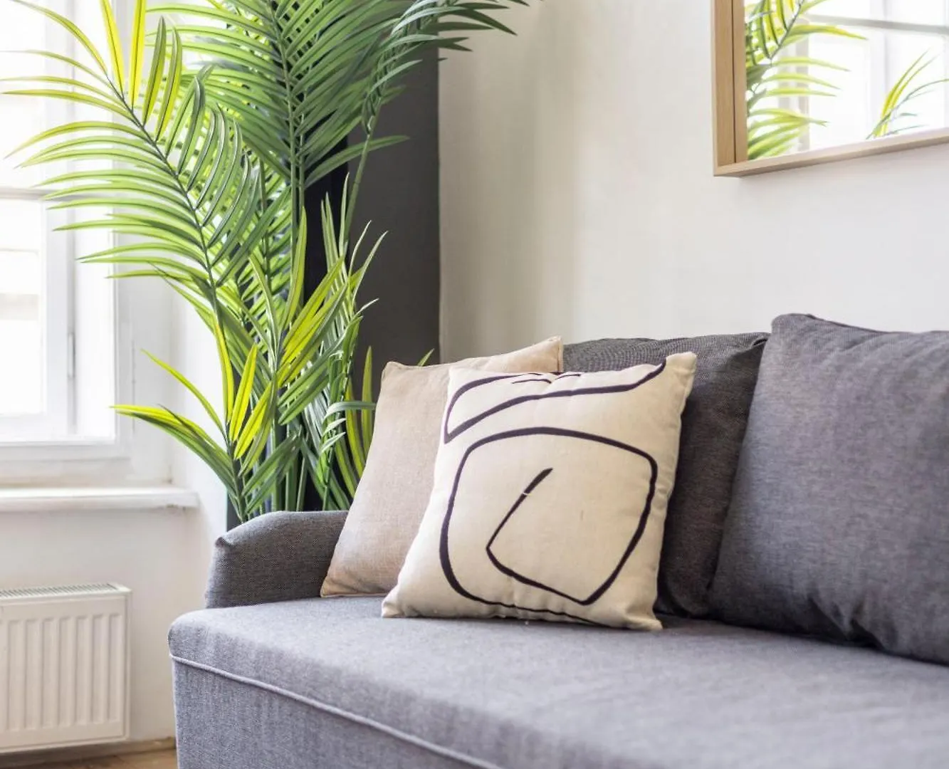Deluxe Central 4Bedrm Apartment In The Heart Of Budapest Hungary